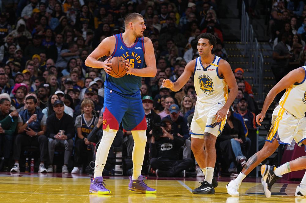 一个曾经锐 一个曾经锐