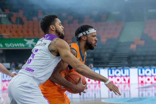 两个南美巨 两个南美巨