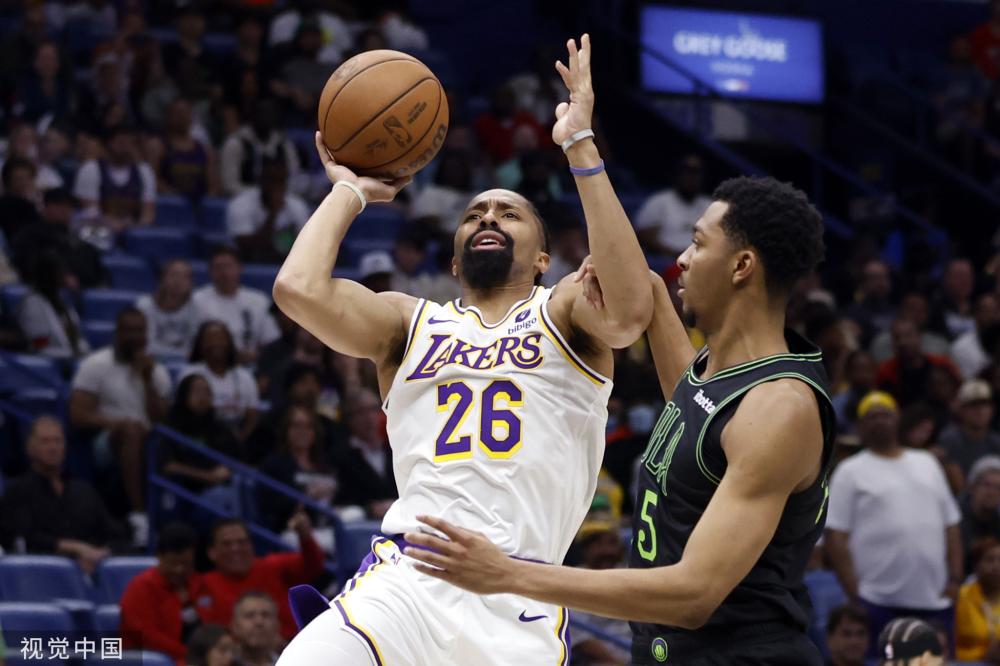 她在儿子生 她在儿子生