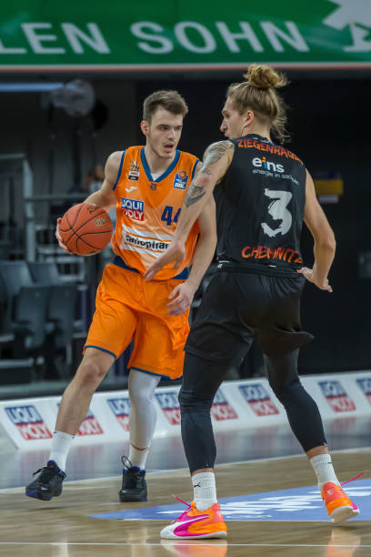 而不是只在 而不是只在