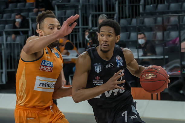 面对更多压 面对更多压